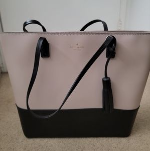 LIKE NEW!!Kate Spade Colorblock Wright Place Karla Large Tote. USED ONCE!
